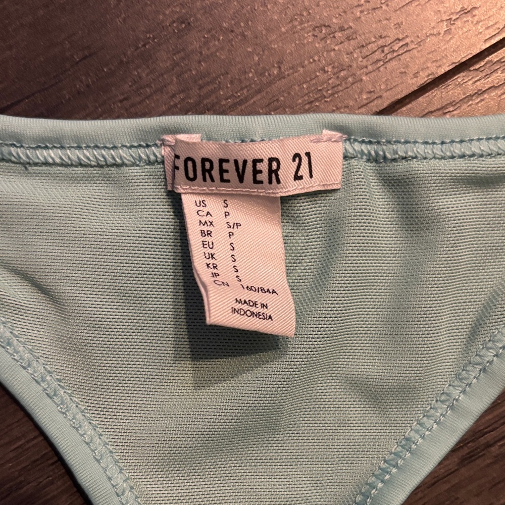 Forever 21 Light Blue Sports Bra - Picture 2 of 5